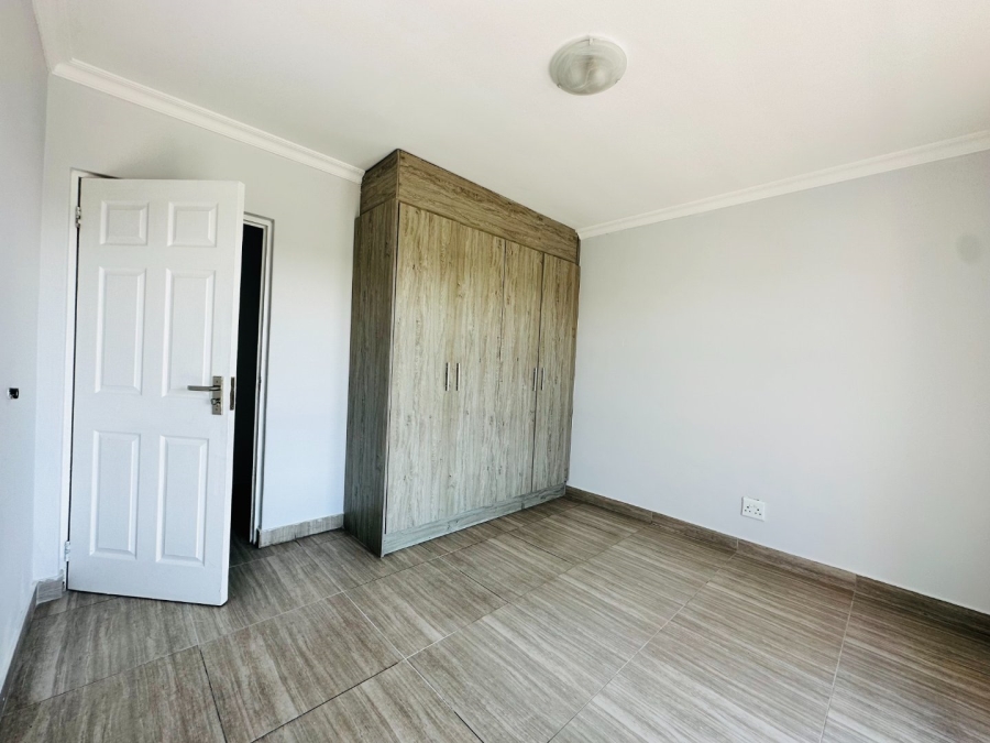 2 Bedroom Property for Sale in Parklands North Western Cape